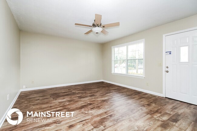Building Photo - 5016 Trailwater Dr