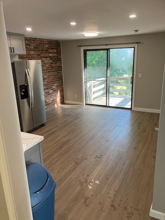 Foto del edificio - 2 Hilltop Ln