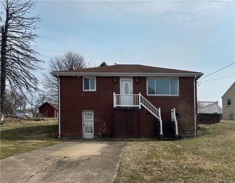 270 Pleasant Dr, Aliquippa, PA 15001 House Rental in Aliquippa, PA