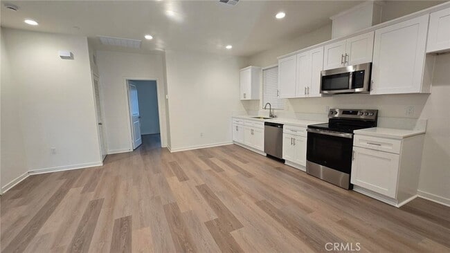 Building Photo - 9386 Olive St