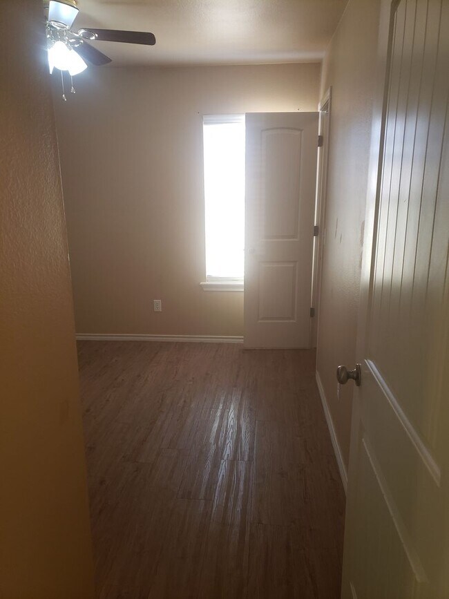 Building Photo - Beautiful Tradewinds Home near Caprock High School