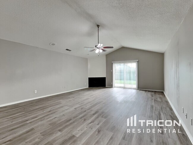 Building Photo - 1142 Shady Glen Circle Richardson TX