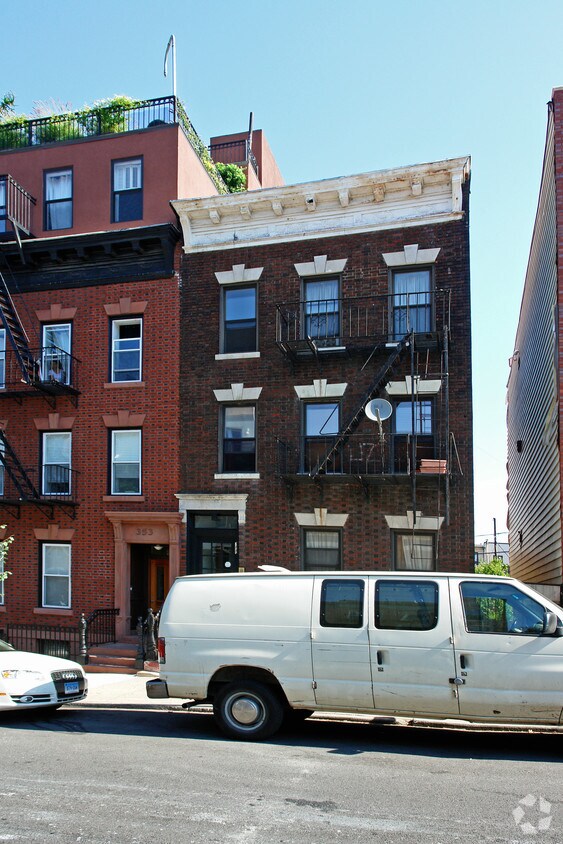 Building Photo - 355 21st St