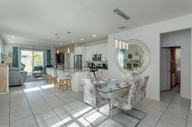 Building Photo - 2736 Giralda Ct