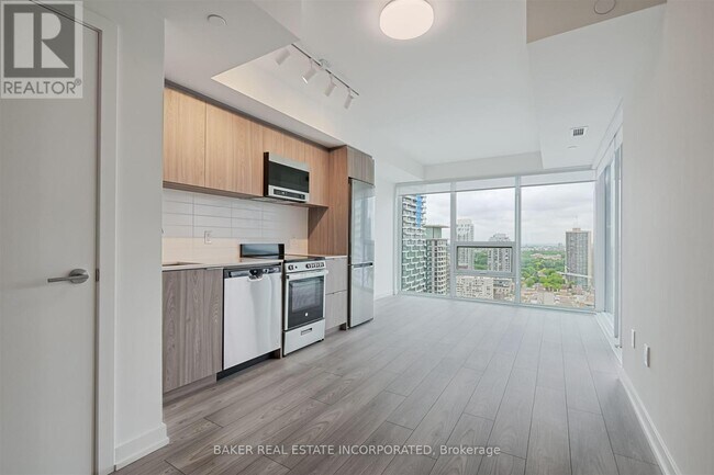 Building Photo - 223 Redpath Ave
