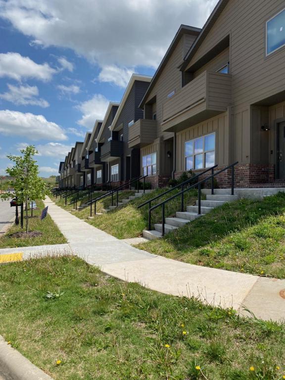 Building Photo - 2594 N Ward Dr