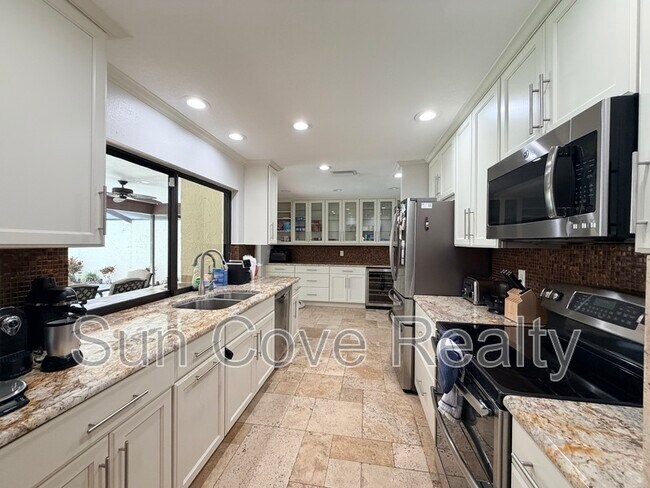 Photo - 13550 Avista Dr House
