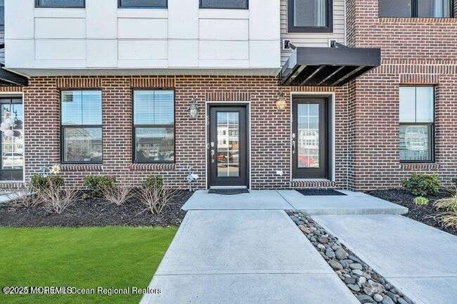 Foto del edificio - 50 Midway Rd S