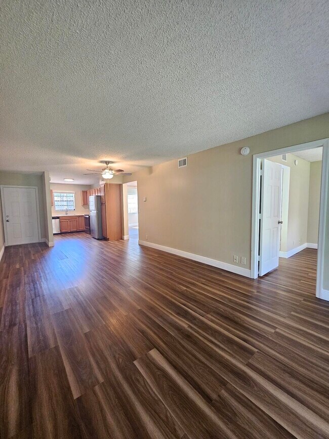 Building Photo - 3000 Norwood Pl