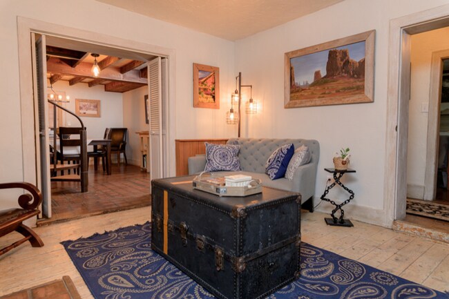 Building Photo - 210 S 500 W