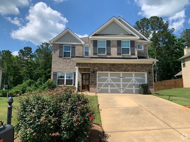 Building Photo - Very Well Maintained Home in East Richland...