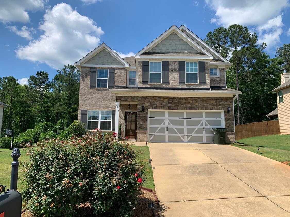 Primary Photo - Very Well Maintained Home in East Richland...