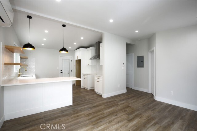 Building Photo - 11248 Woodruff Ave