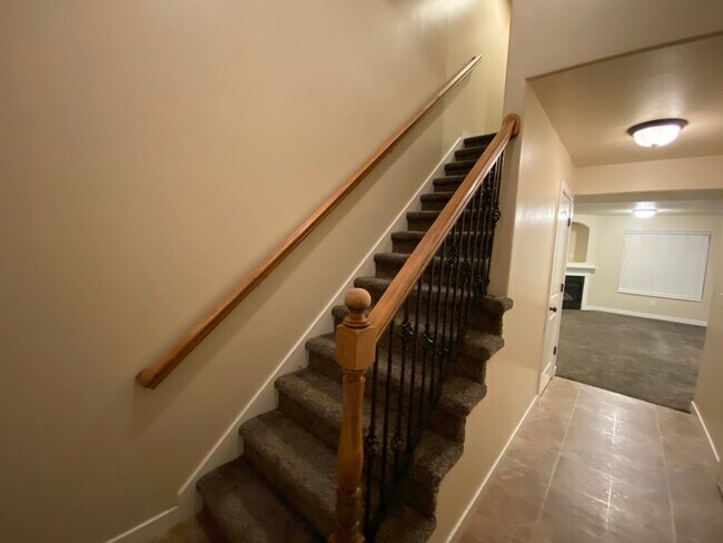 Building Photo - 2080 Evans Cove Loop
