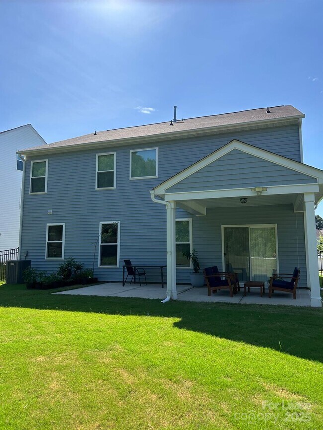 Building Photo - 119 Tiller Way