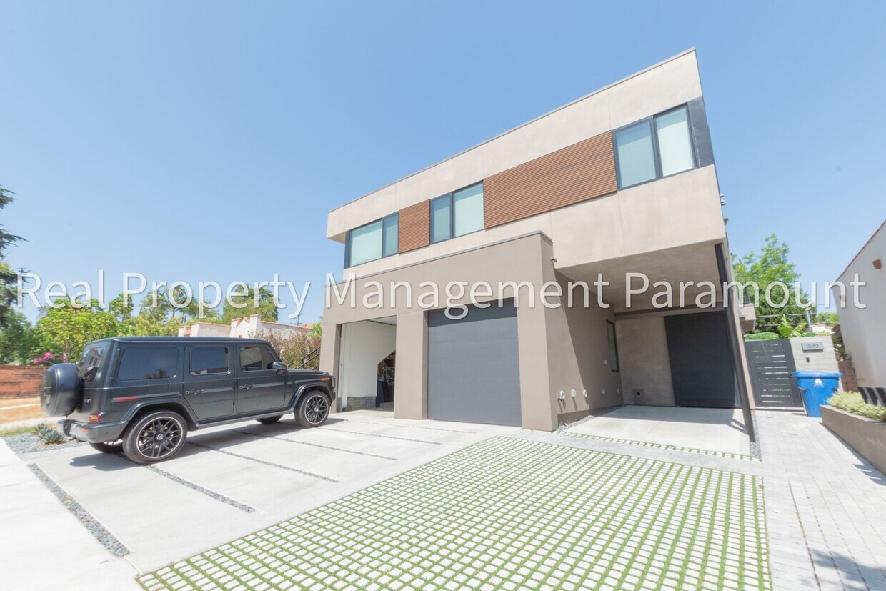 Foto principal - 1542 N Hoover St