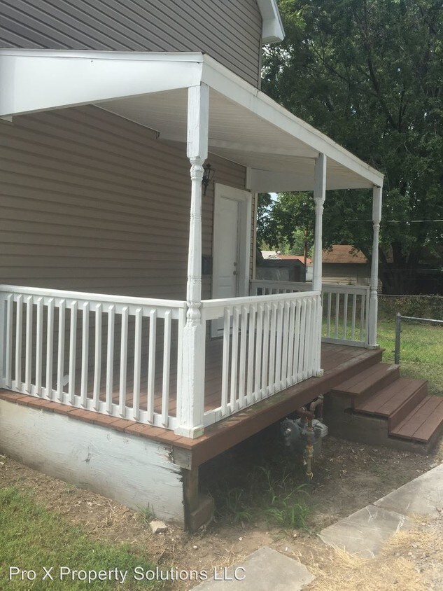 Primary Photo - 409 N Olive St