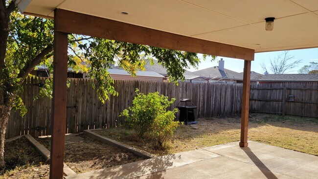 Foto del edificio - 3/2/2 Cozy Brick Home in South Lubbock!
