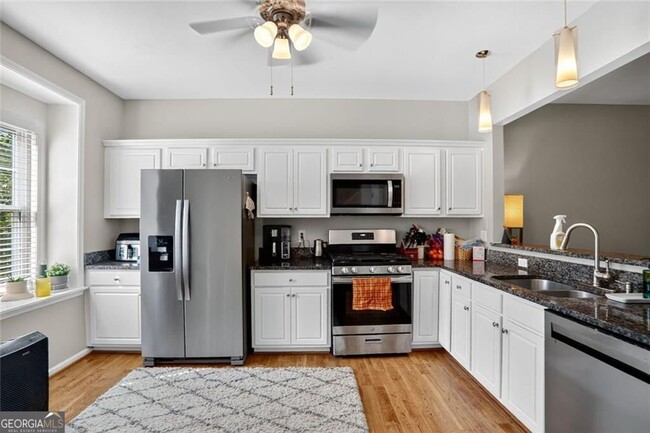 Foto del edificio - 2331 Towneheights Terrace SE