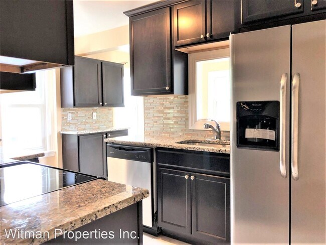 Building Photo - 3 br, 1 bath House - 104 Grandview St