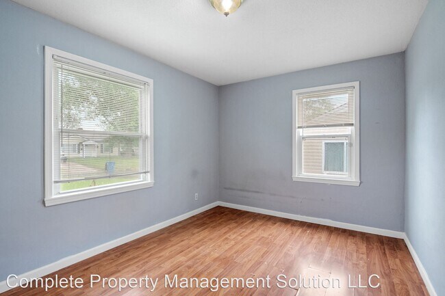 Foto del edificio - 3 br, 1 bath House - 9855 Vickie Pl