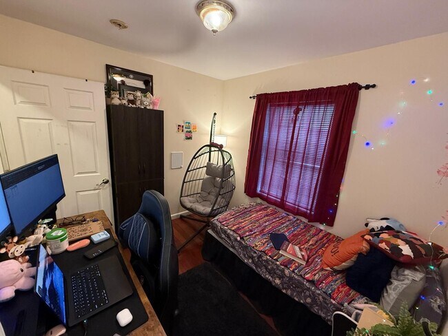 Foto del edificio - 208 Cambridge Ave
