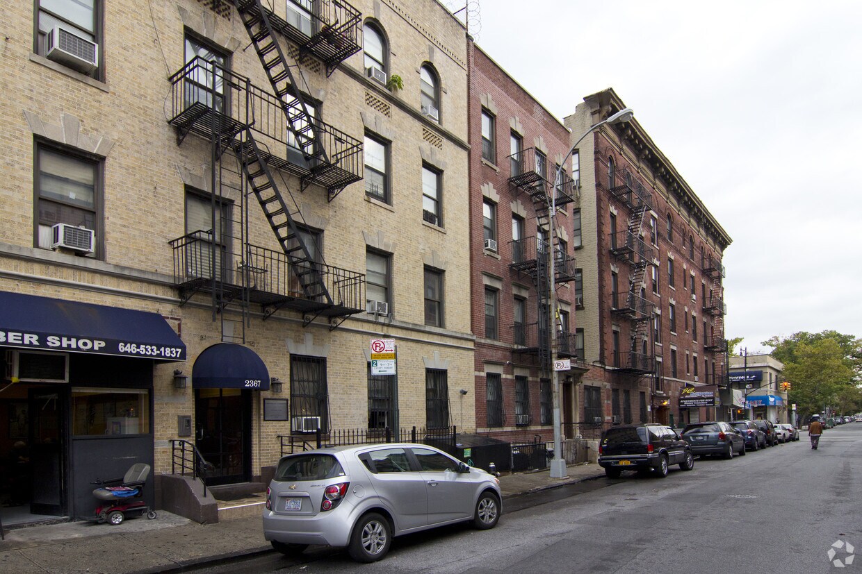 Building Photo - 2371 Hughes Ave