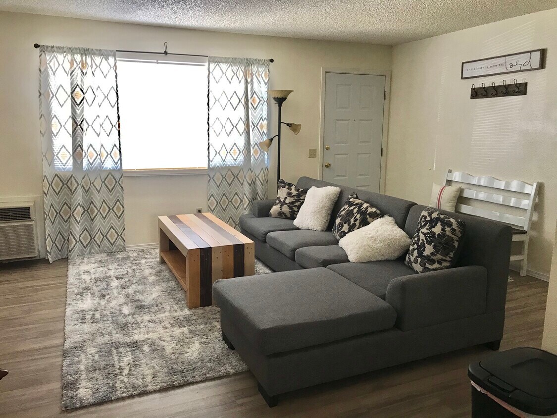 Foto principal - 1230 Canby Rd Unit 36