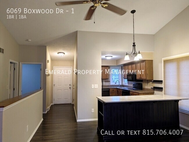 Foto del edificio - 6069 Boxwood Dr