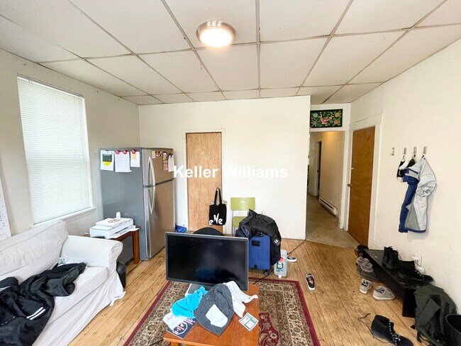Foto del edificio - 1572 Tremont St