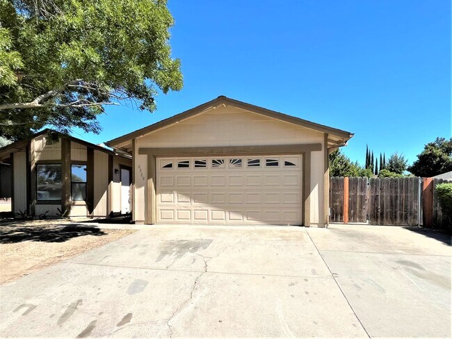 Building Photo - 6908 Speckle Way