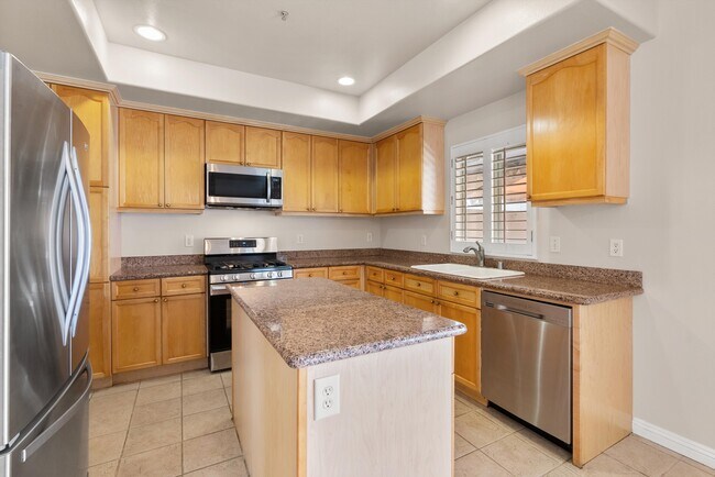 Foto del edificio - 15804 Crest Ln