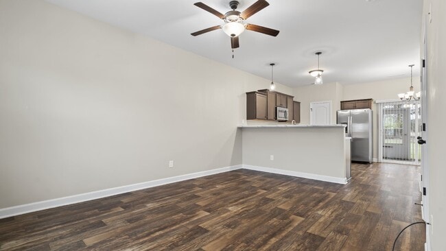 Building Photo - Marshall Farm Townhome