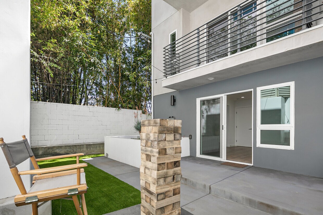Foto principal - 6611 Leland Way