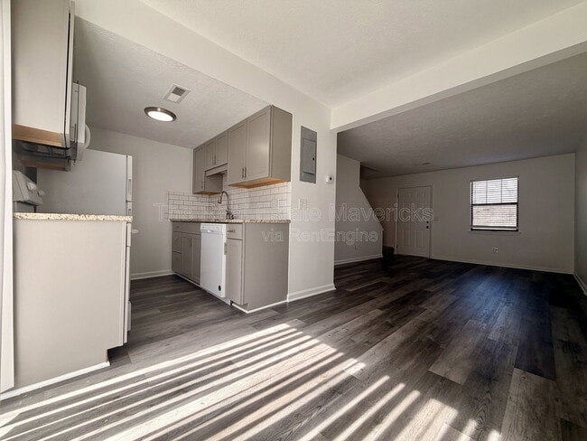 Photo - 308 Gillespie Rd Townhome