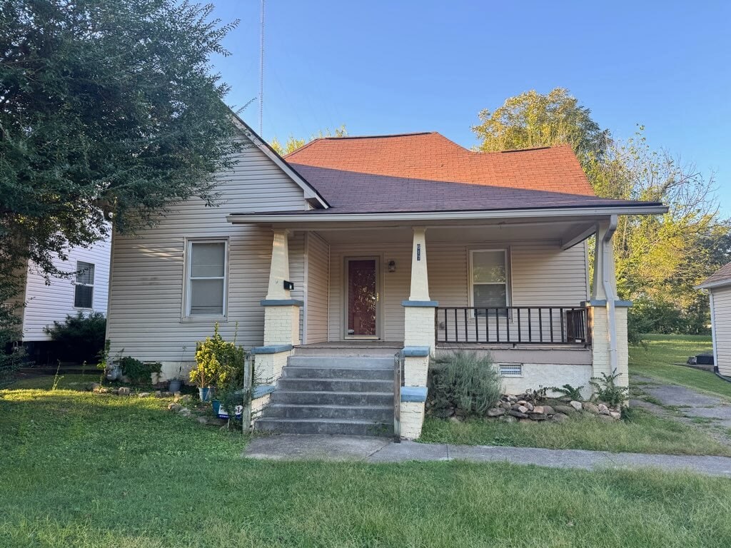 Primary Photo - 617 Hiawassee Ave