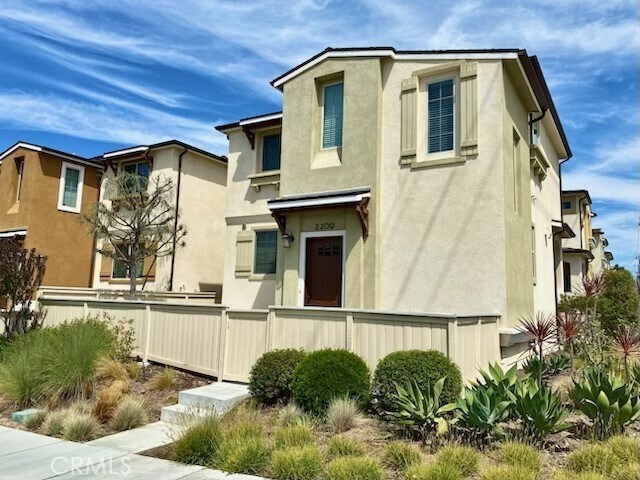 Foto principal - 2209 W 237th St