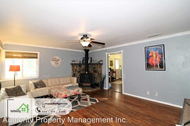 Building Photo - 3 br, 1 bath House - 810 Loma Vista Dr.