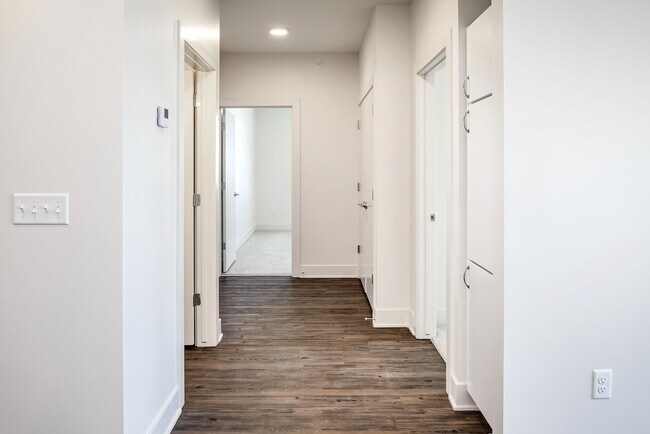 Hallway to Bedroom - Arno at Coventry