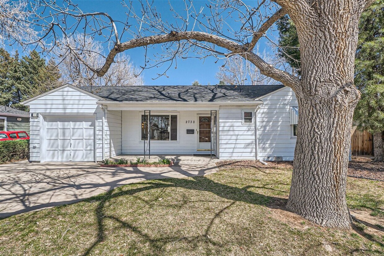 Primary Photo - Beautiful 3-Bedroom Home in Denver – Avail...