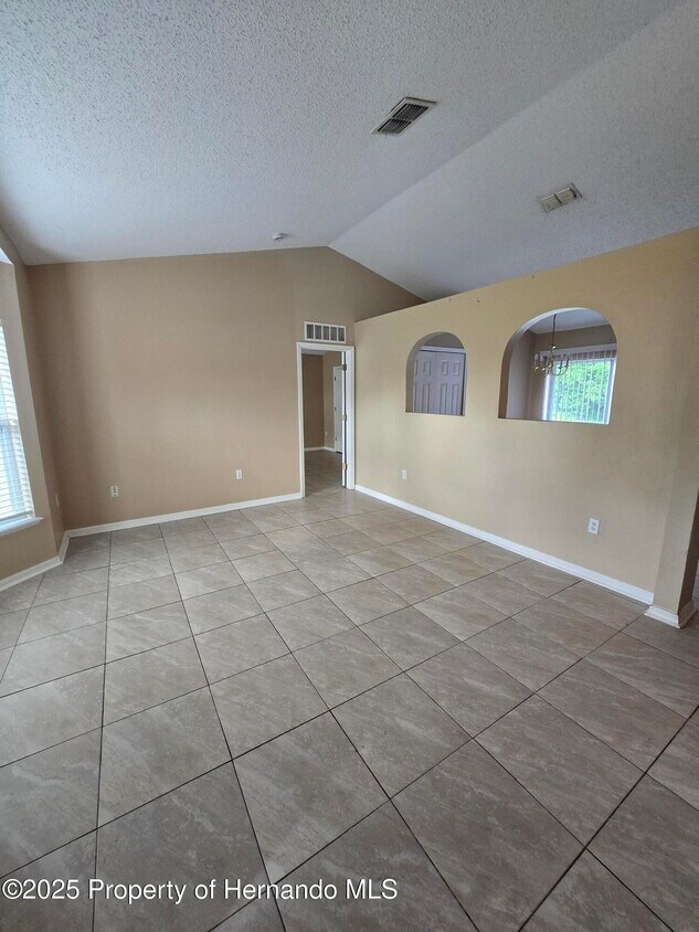 Foto principal - 2072 Haulover Ave