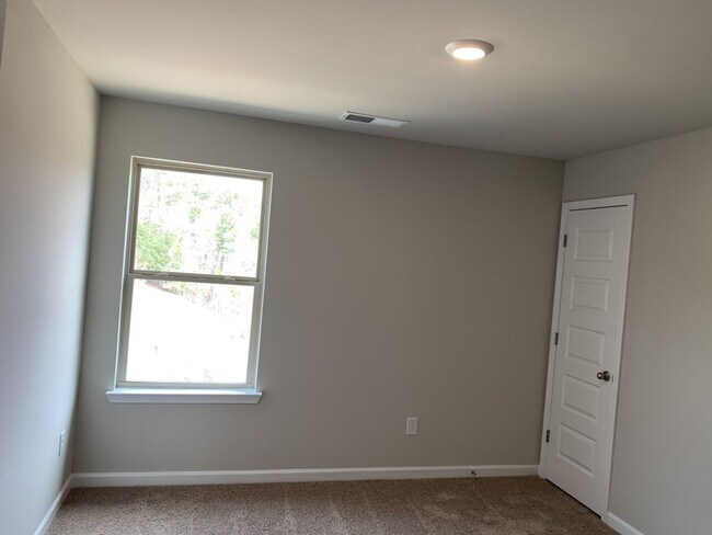 Building Photo - 4BR Single Family Home in Canton!