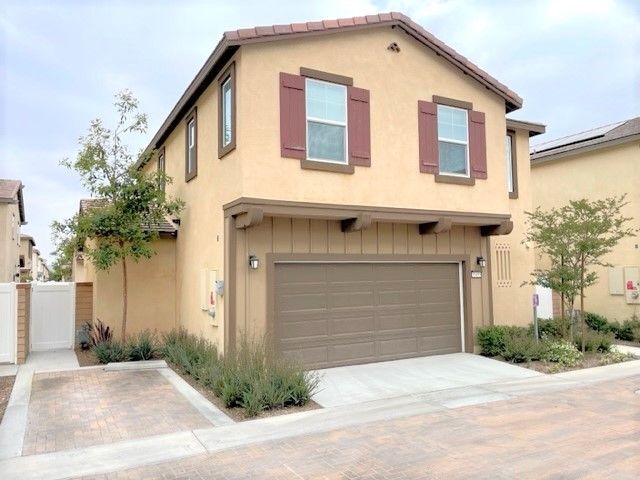 Primary Photo - 30485 Village Terrace Dr