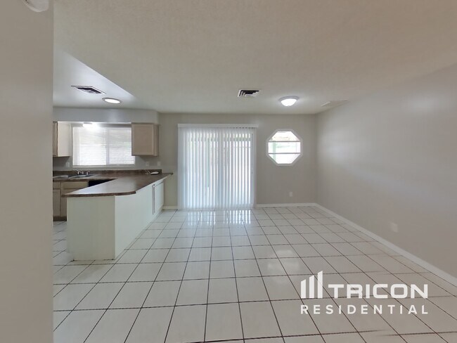 Foto del edificio - 1824 W Cheyenne Dr