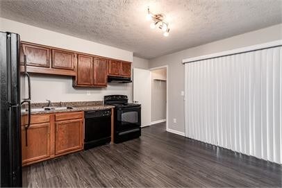 Building Photo - 604 Little Bear Dr