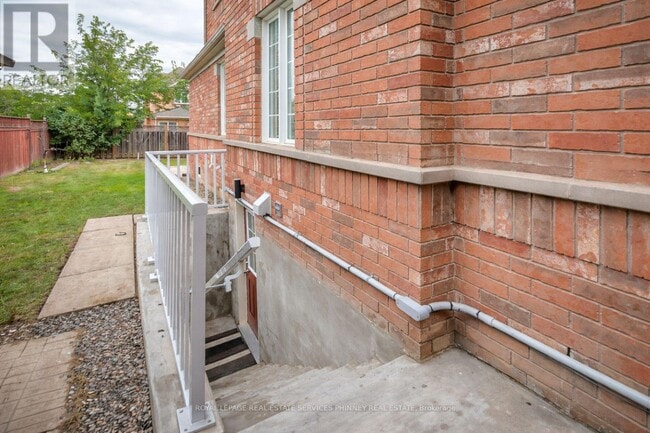 Building Photo - 3908 Quiet Creek Dr