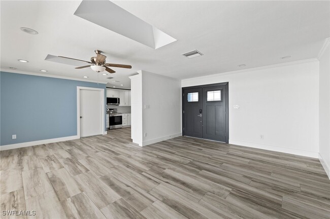 Foto del edificio - 107 E North Shore Ave