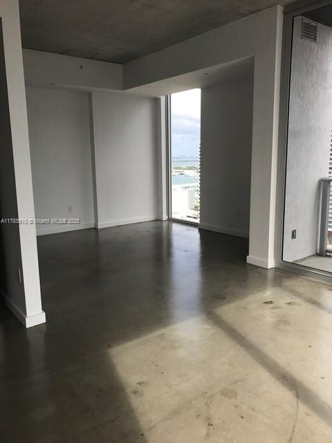 Foto del edificio - 151 SE 1st St