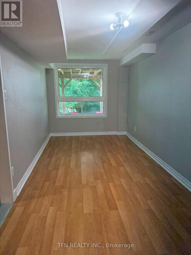 Building Photo - 583 Pelletier Ct