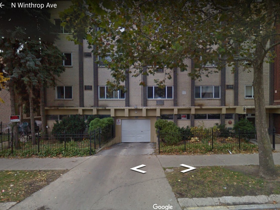 Primary Photo - 6144 N Winthrop Ave